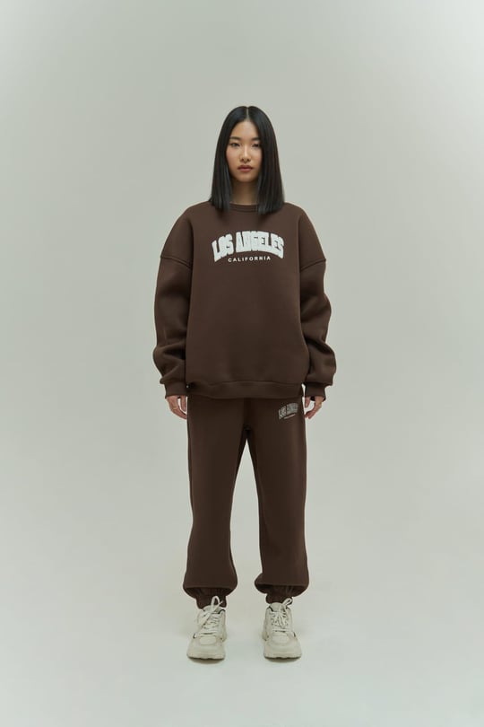 ست زمستانه سویشرت و شلوار قهوه ای لس آنجلس ست زمستانه سویشرت و شلوار قهوه ای لس آنجلس