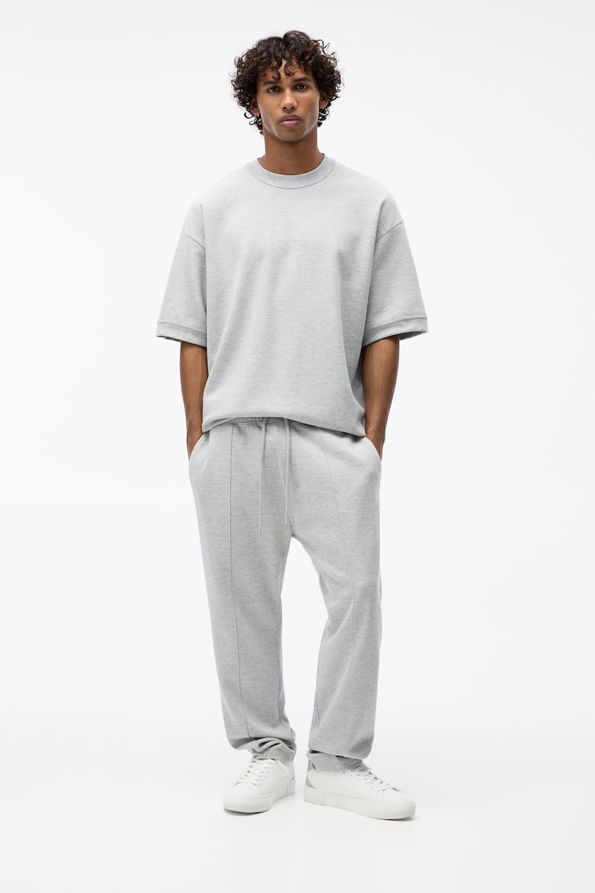 JOGGING TROUSERS GRAY WITH SEAM DETAIL JOGGING TROUSERS GRAY WITH SEAM DETAIL