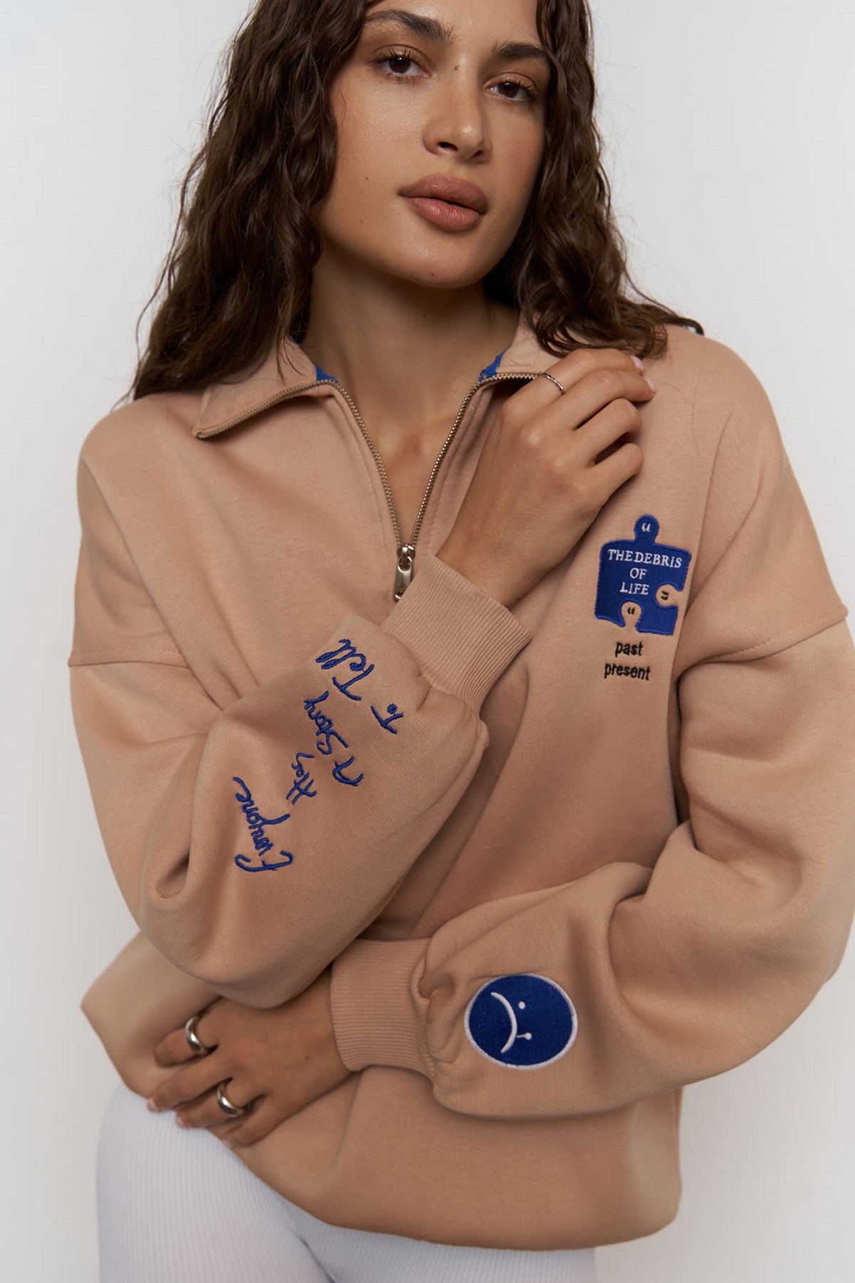 Debris Oversize Zippered Sweatshirt Debris Oversize Zippered Sweatshirt