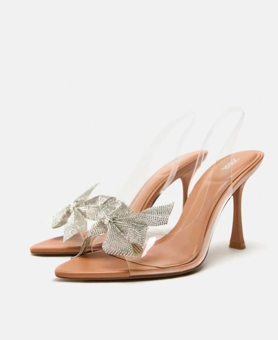 صندل وینیل پاشنهدار با پاپیون صندل وینیل پاشنهدار با پاپیون