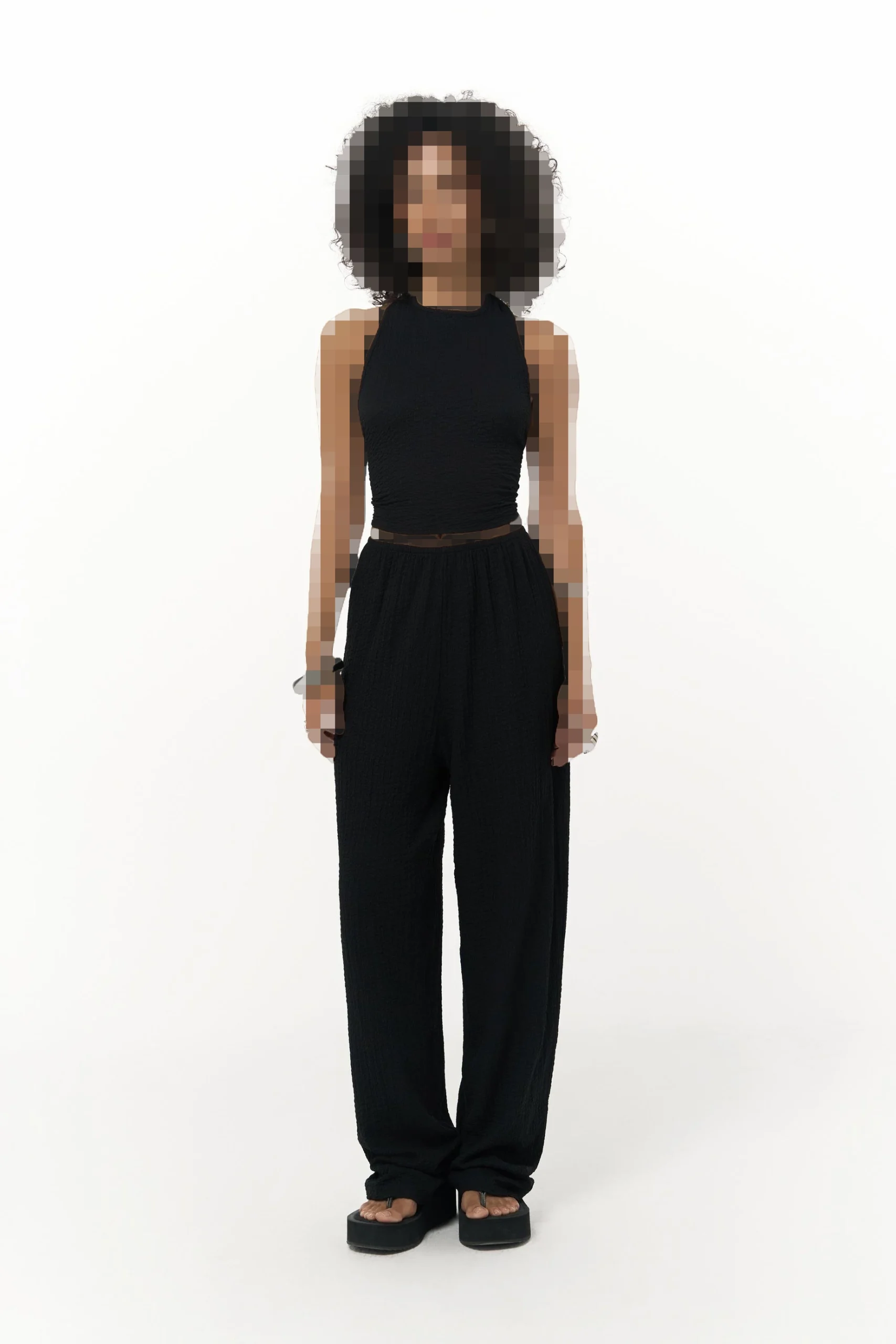 ست شلوار کراپ مشکی گره خورده آیشه ست شلوار کراپ مشکی گره خورده آیشه