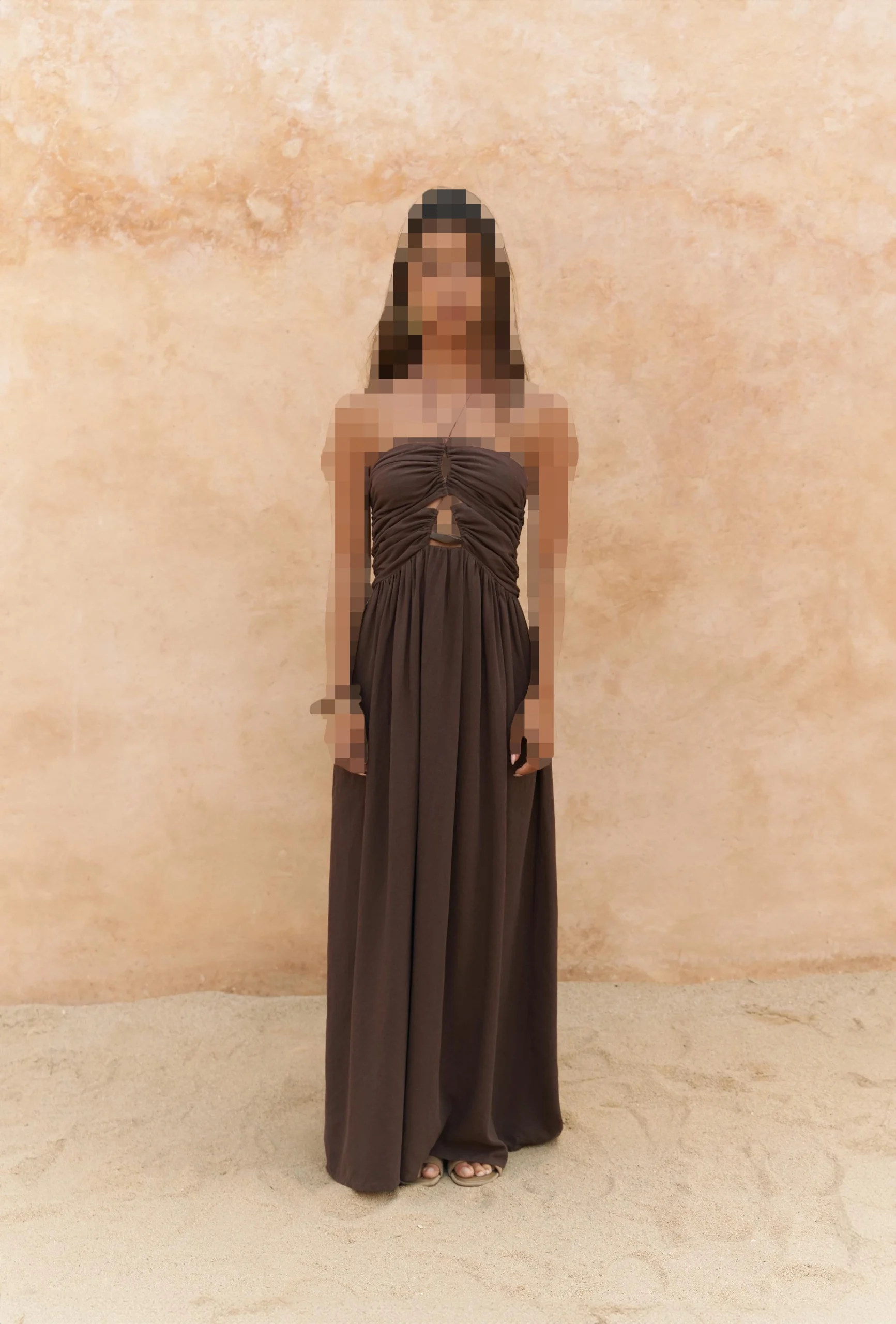 لباس لینن قهوه ای با جزئیات مهره Burnika لباس لینن قهوه ای با جزئیات مهره Burnika