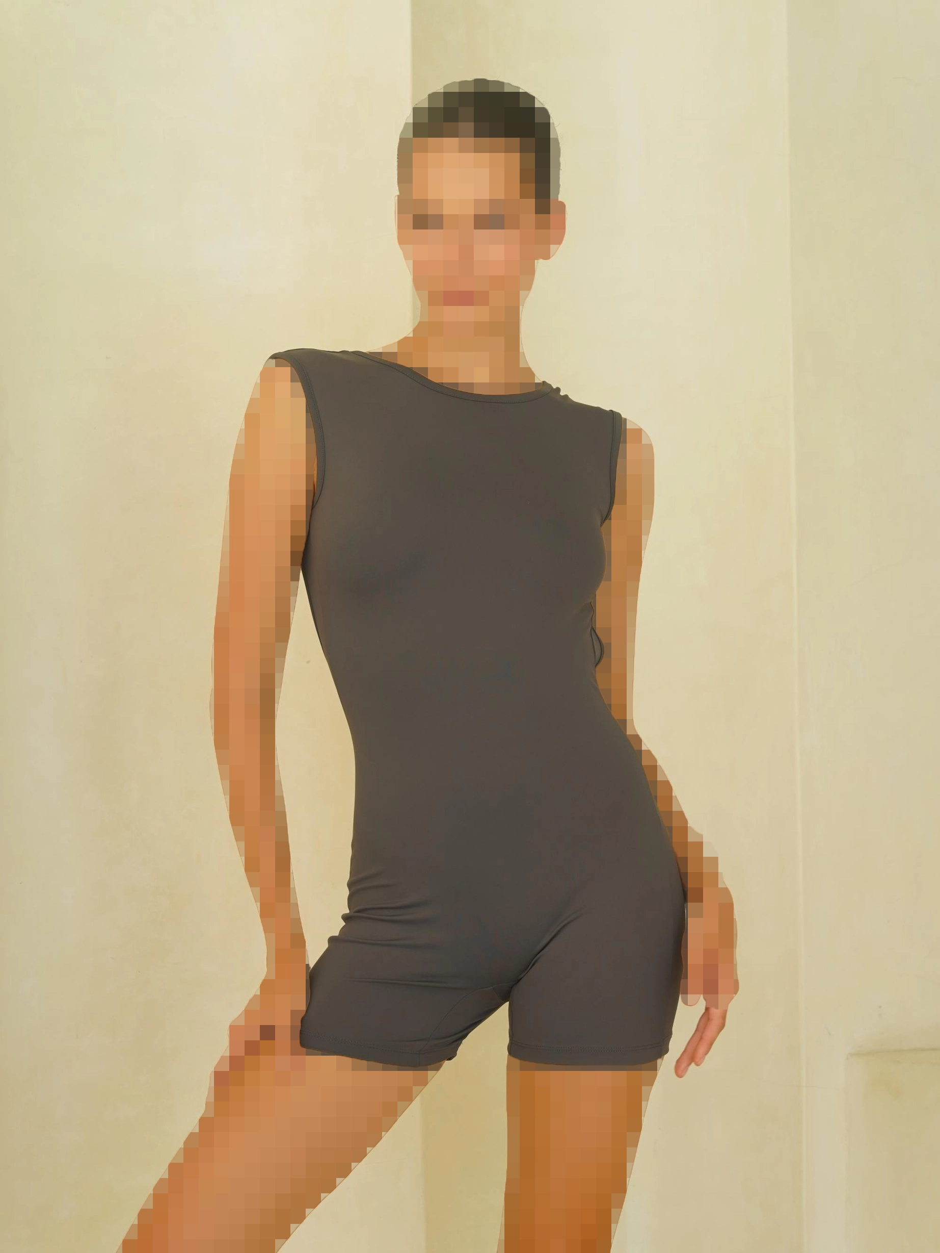 سرهمی کوتاه طوسی بدون پشت نیاما سرهمی کوتاه طوسی بدون پشت نیاما