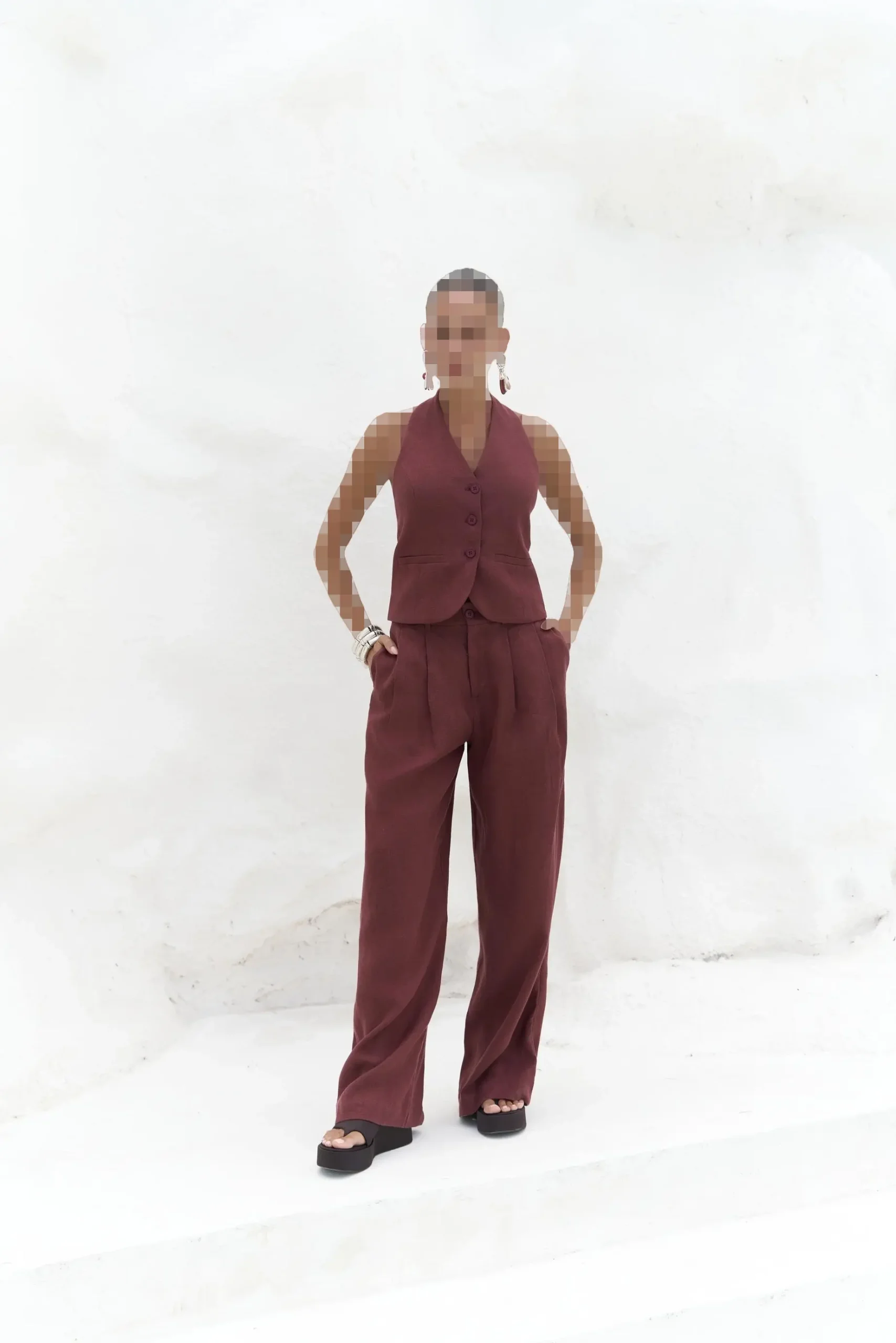 ست جلیقه و شلوار لینن بدون پشت دنا زرشکی ست جلیقه و شلوار لینن بدون پشت دنا زرشکی