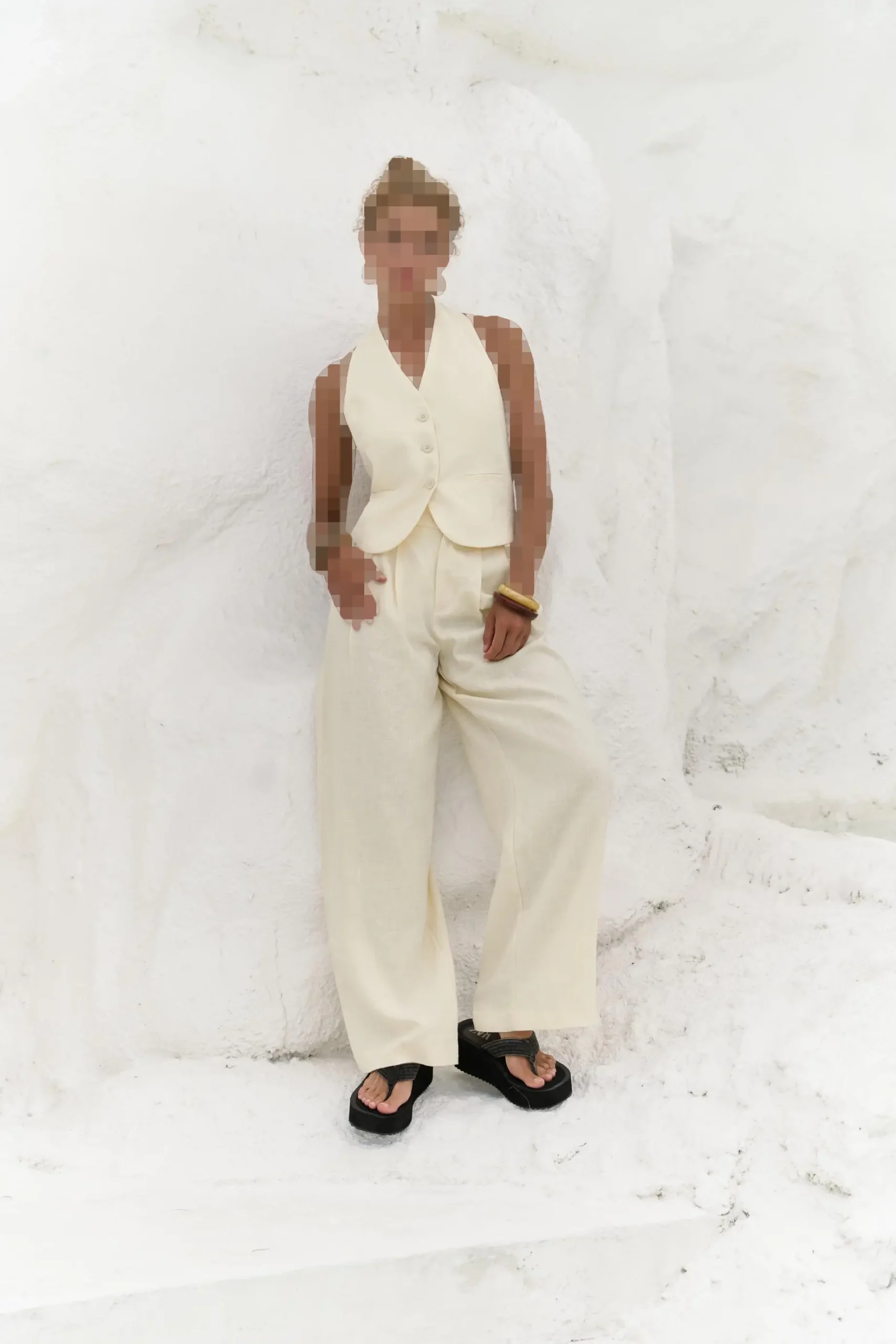 ست جلیقه و شلوار لینن بدون پشت دنا زرد ست جلیقه و شلوار لینن بدون پشت دنا زرد